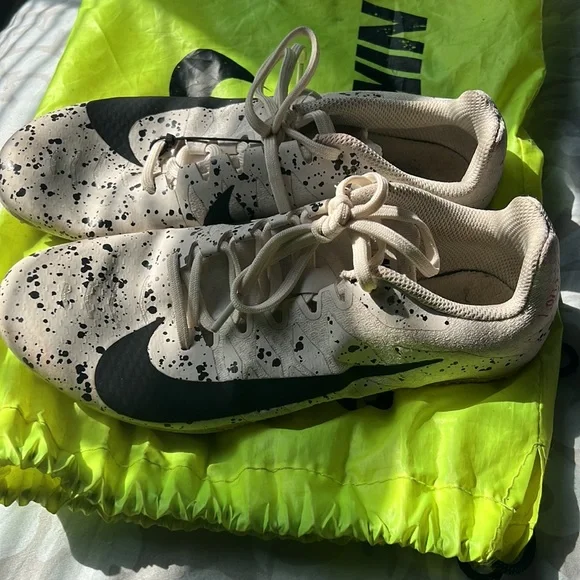 Nike Track Cleats EUC - Picture 3 of 4